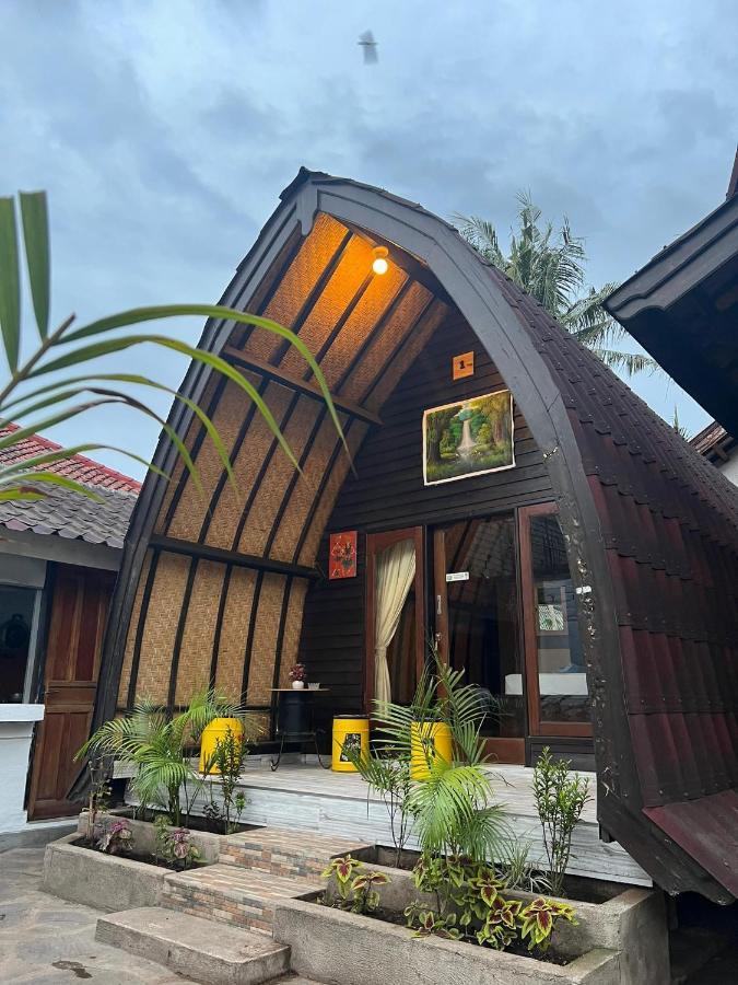 Gili Davidoff Bungalow Gili Trawangan Exterior photo